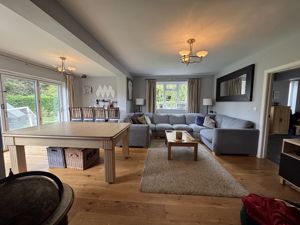 Living Room- click for photo gallery